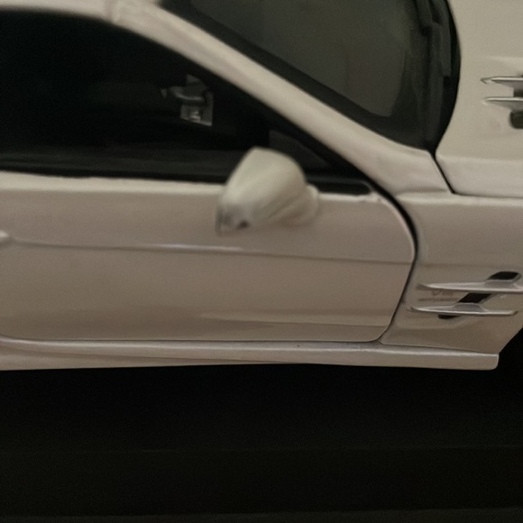 White Mercedes-Benz model SL 65 AMG GUC Arbonne - Picture 8 of 13